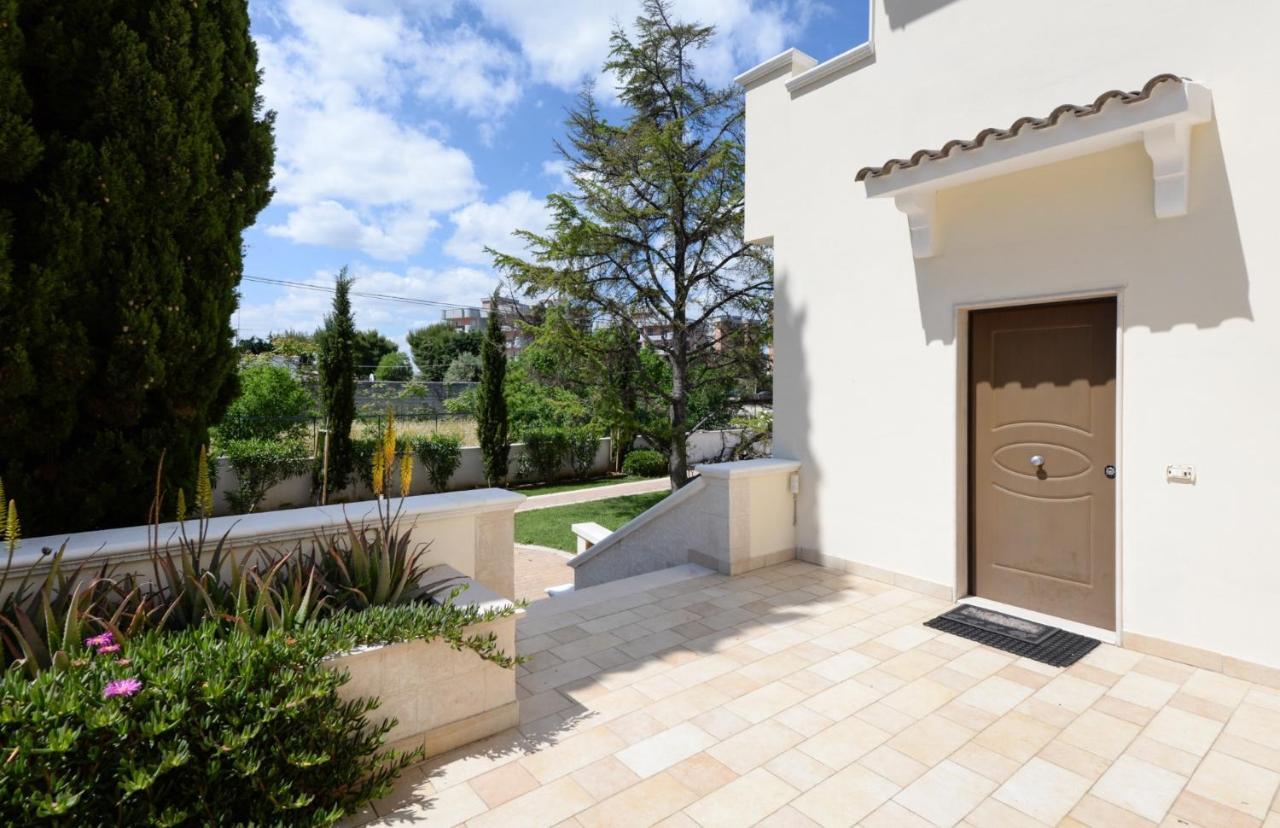 Casa Torre Di Specchio 2 Con Piscina Apartment Bari Ngoại thất bức ảnh